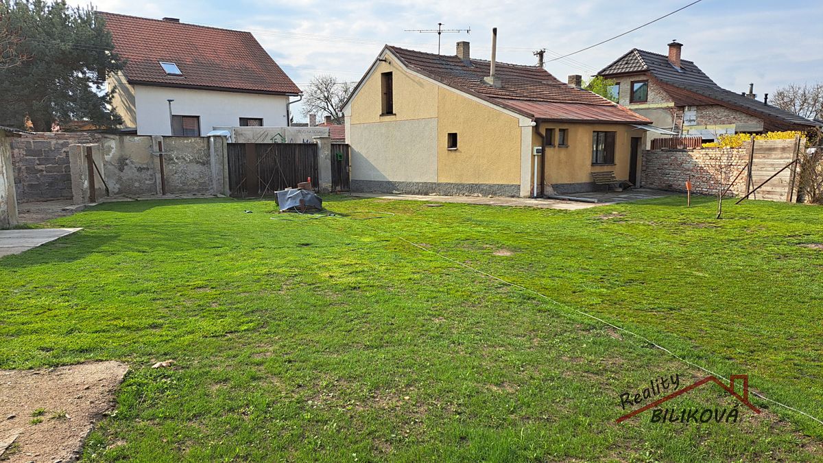 Prodej rodinného domu 90 m², pozemek 1635 m²